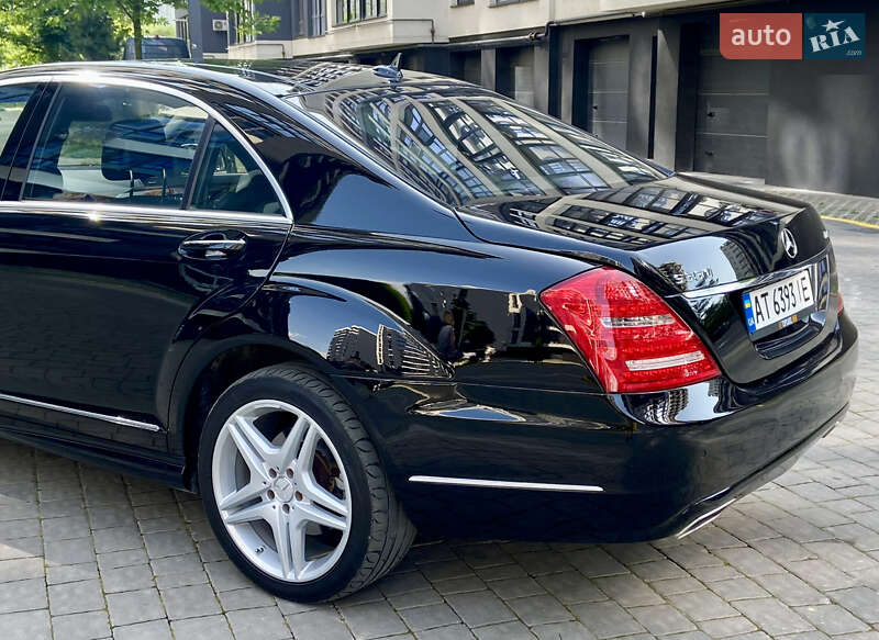 Седан Mercedes-Benz S-Class 2007 в Ивано-Франковске
