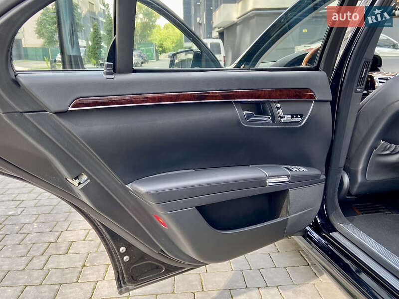 Седан Mercedes-Benz S-Class 2007 в Ивано-Франковске