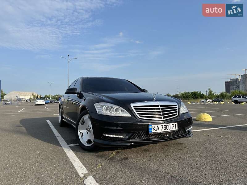 Mercedes-Benz S-Class 2007
