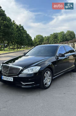 Mercedes-Benz S-Class 2011