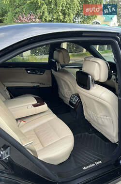 Седан Mercedes-Benz S-Class 2011 в 