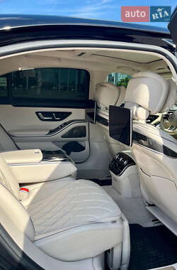 Седан Mercedes-Benz S-Class 2023 в 