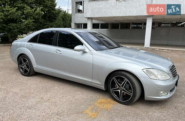 Седан Mercedes-Benz S-Class 2006 в 