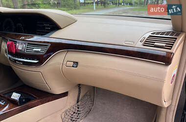 Седан Mercedes-Benz S-Class 2011 в 
