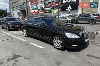 Седан Mercedes-Benz S-Class 2011 в Львові