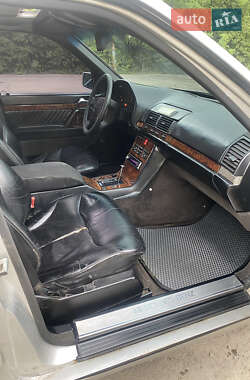 Седан Mercedes-Benz S-Class 1994 в 
