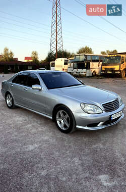 Седан Mercedes-Benz S-Class 2005 в 