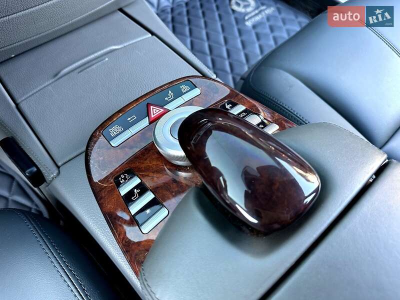 Седан Mercedes-Benz S-Class 2006 в Чернівцях