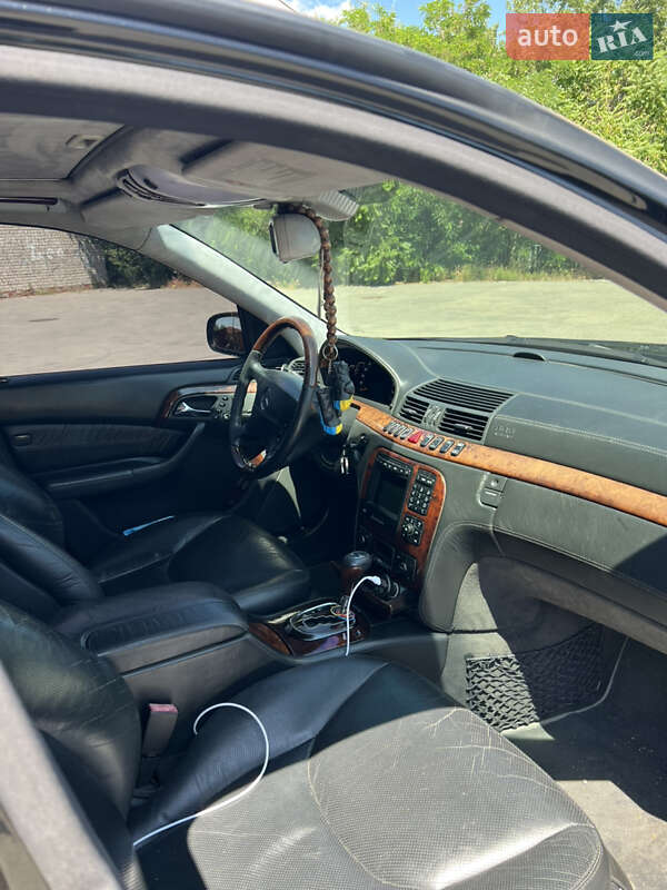 Седан Mercedes-Benz S-Class 2001 в Горишних Плавнях