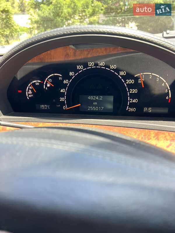 Седан Mercedes-Benz S-Class 2001 в Горишних Плавнях