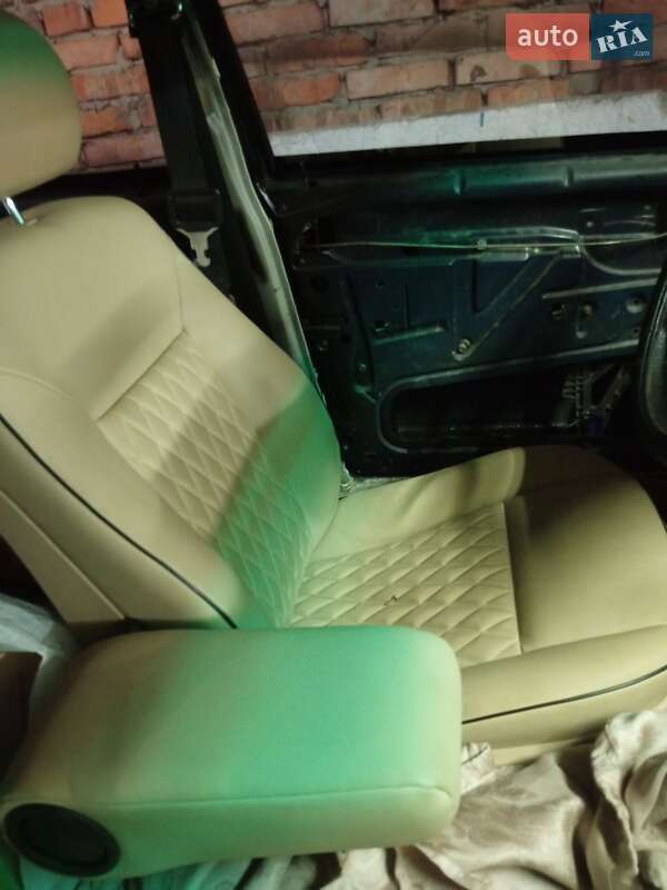 Седан Mercedes-Benz S-Class 1982 в Переяславі