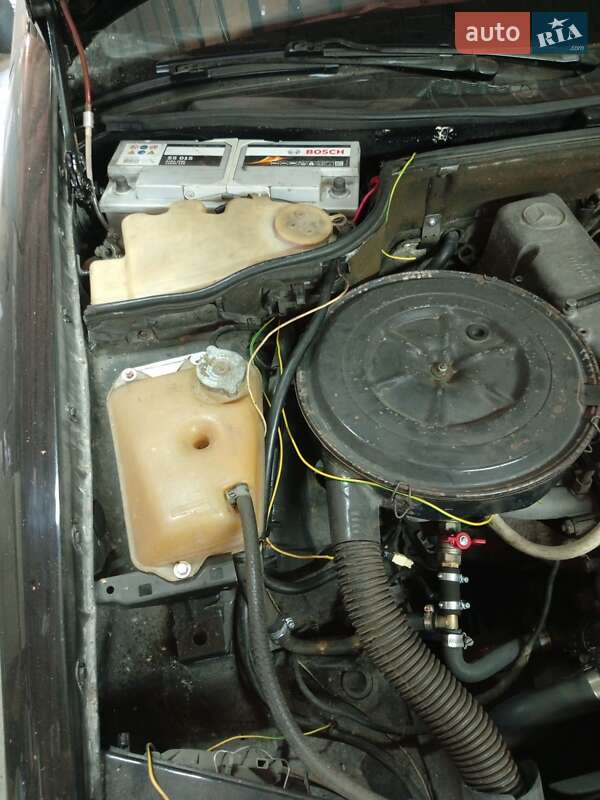 Седан Mercedes-Benz S-Class 1982 в Переяславі