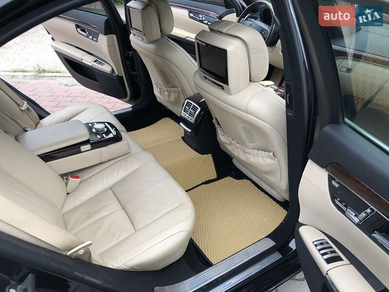 Седан Mercedes-Benz S-Class 2006 в Шепетівці