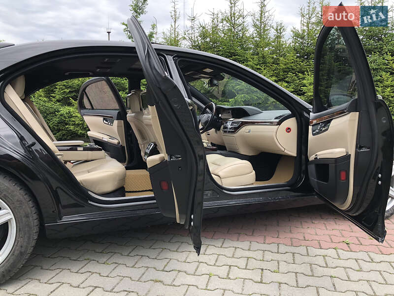 Седан Mercedes-Benz S-Class 2006 в Шепетівці
