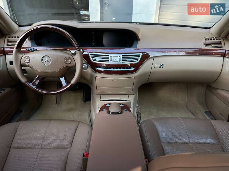 Седан Mercedes-Benz S-Class 2008 в Одессе