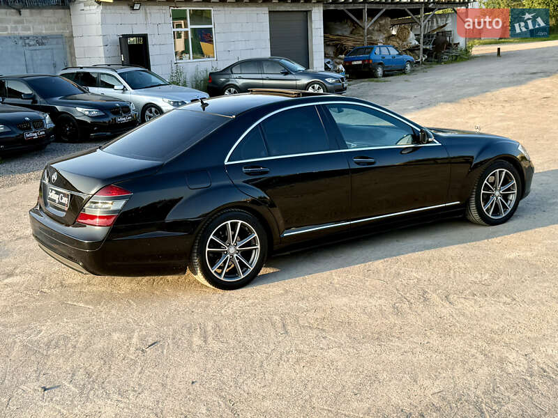 Седан Mercedes-Benz S-Class 2006 в Ровно