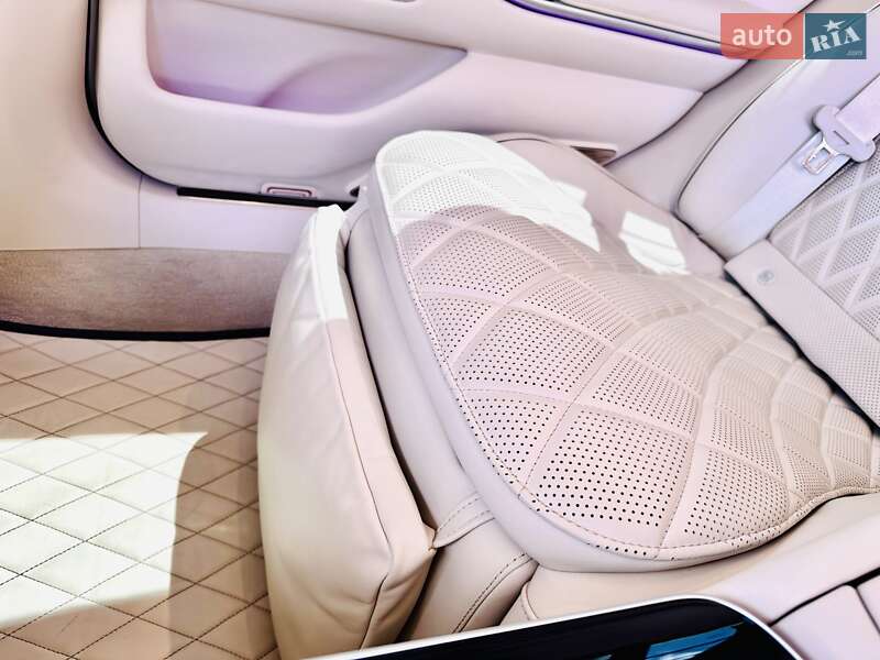 Седан Mercedes-Benz S-Class 2022 в Киеве