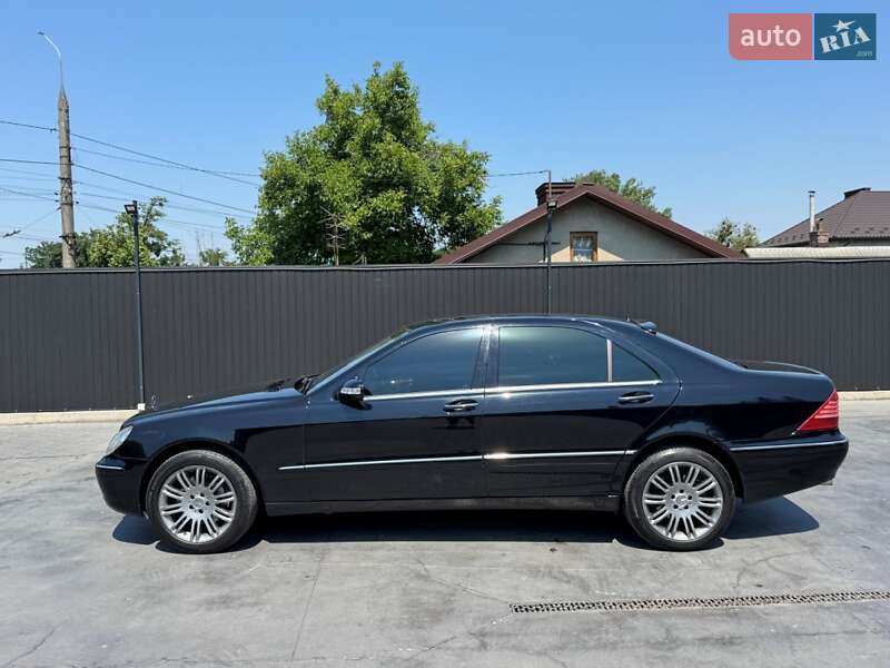 Седан Mercedes-Benz S-Class 2001 в Чернівцях