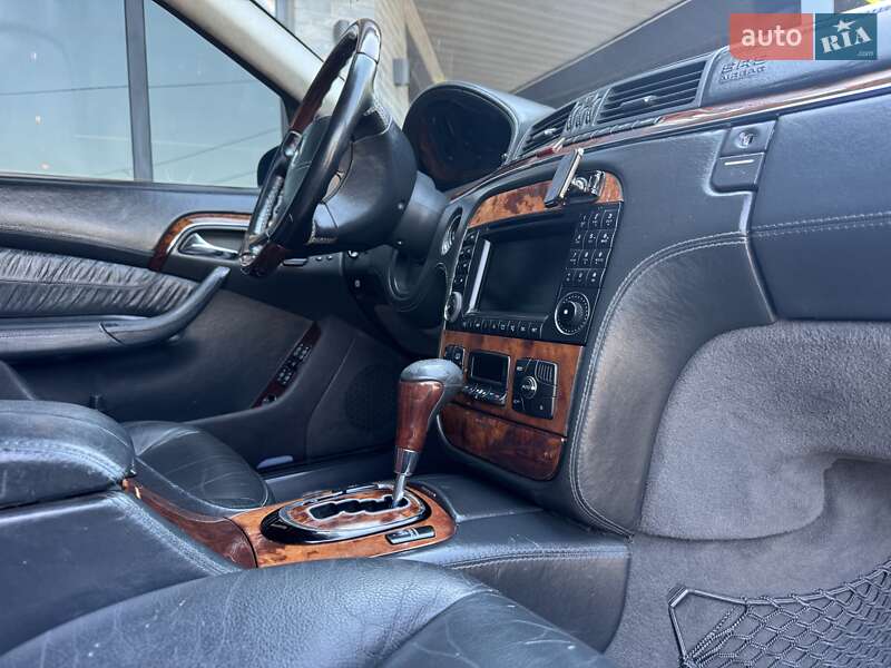 Седан Mercedes-Benz S-Class 2001 в Чернівцях