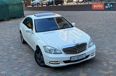 Седан Mercedes-Benz S-Class 2012 в 