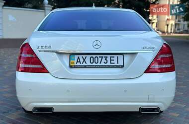 Седан Mercedes-Benz S-Class 2012 в 