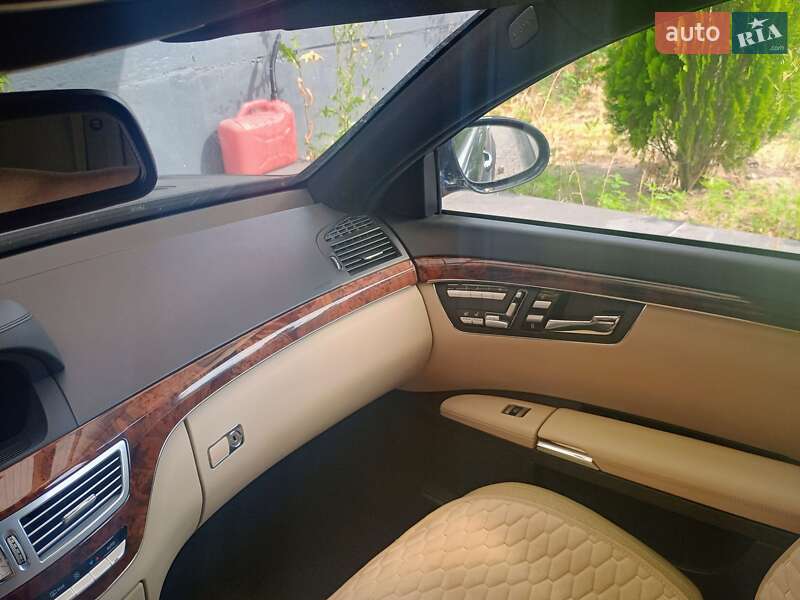 Седан Mercedes-Benz S-Class 2006 в Києві