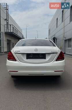 Седан Mercedes-Benz S-Class 2015 в 