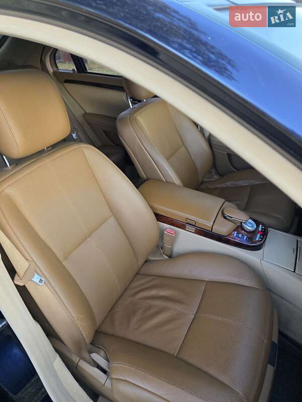 Седан Mercedes-Benz S-Class 2007 в Ровно