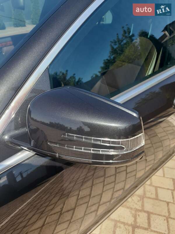 Седан Mercedes-Benz S-Class 2012 в Оржице