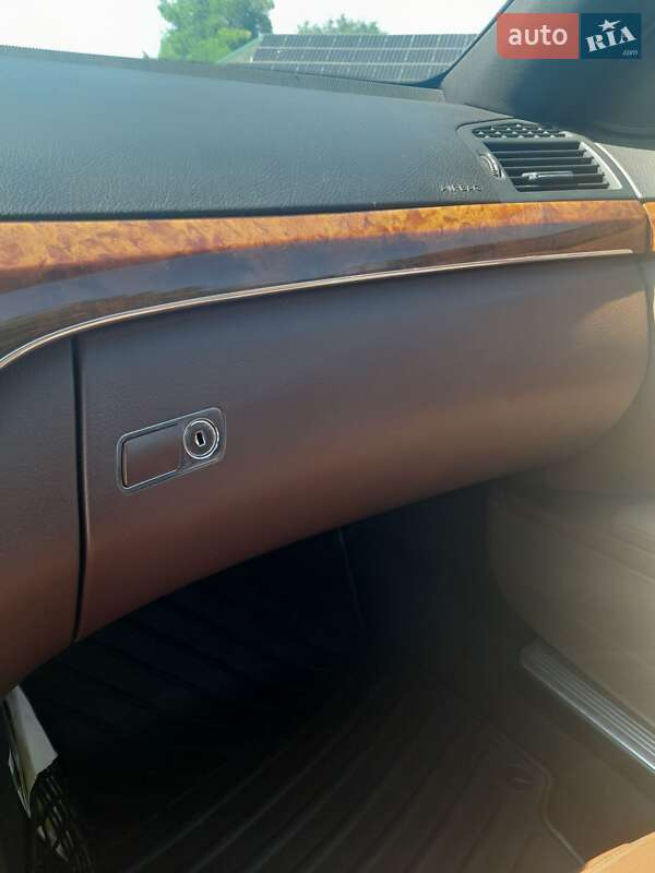 Седан Mercedes-Benz S-Class 2012 в Оржице