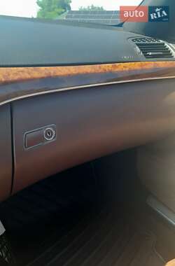 Седан Mercedes-Benz S-Class 2012 в 