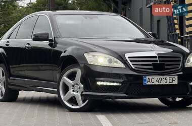Седан Mercedes-Benz S-Class 2009 в 