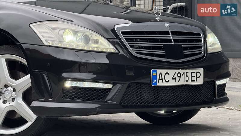 Седан Mercedes-Benz S-Class 2009 в Стрию