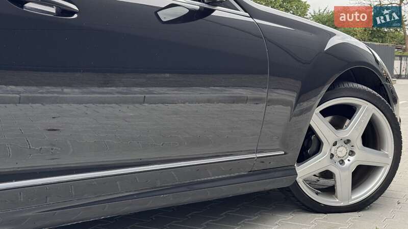 Седан Mercedes-Benz S-Class 2009 в Стрию