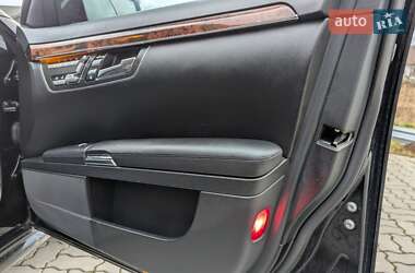 Седан Mercedes-Benz S-Class 2009 в 