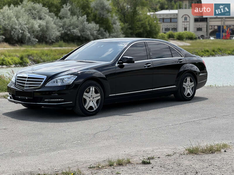 Седан Mercedes-Benz S-Class 2012 в Днепре