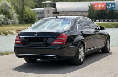 Седан Mercedes-Benz S-Class 2012 в 