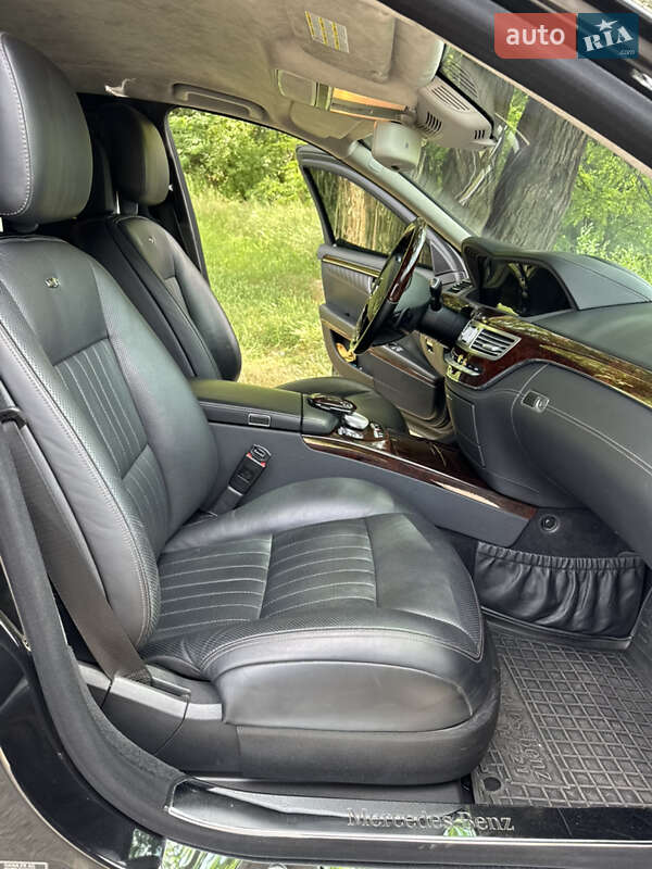 Седан Mercedes-Benz S-Class 2012 в Днепре