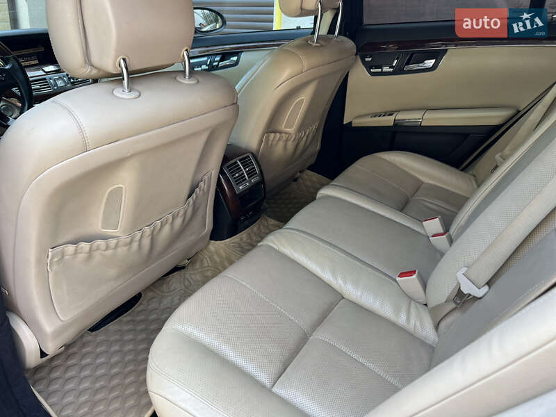 Седан Mercedes-Benz S-Class 2005 в Одессе