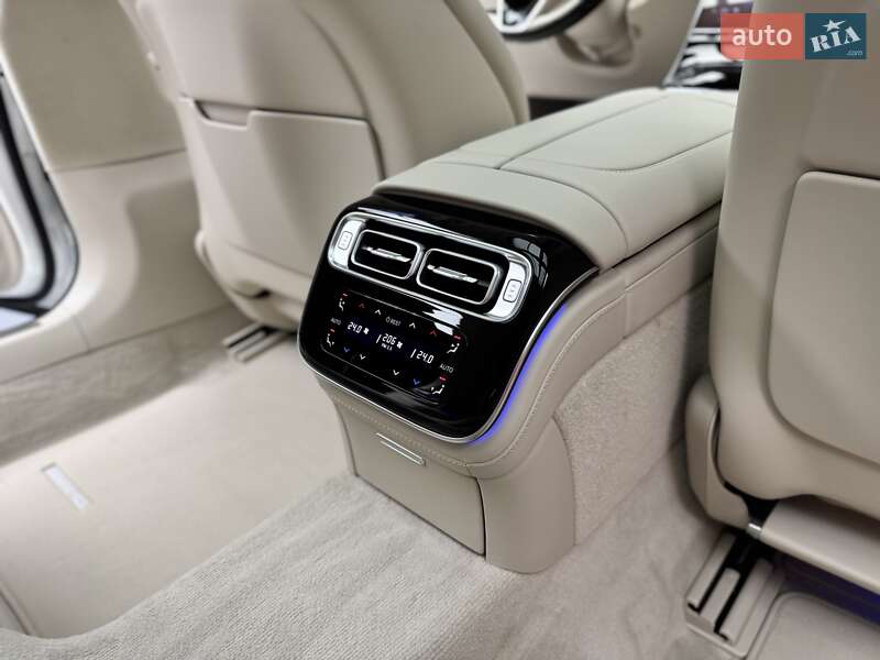 Седан Mercedes-Benz S-Class 2023 в Киеве
