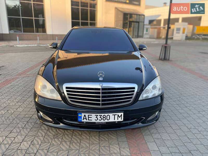 Mercedes-Benz S-Class 2007
