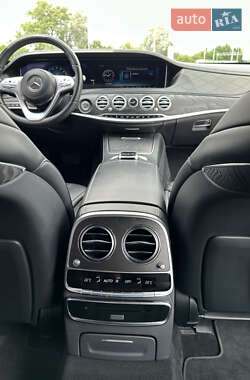 Седан Mercedes-Benz S-Class 2018 в 