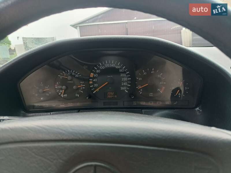 Седан Mercedes-Benz S-Class 1997 в Ічні
