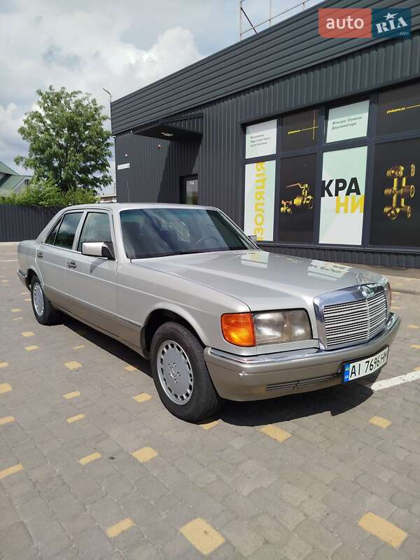 Mercedes-Benz S-Class 1988