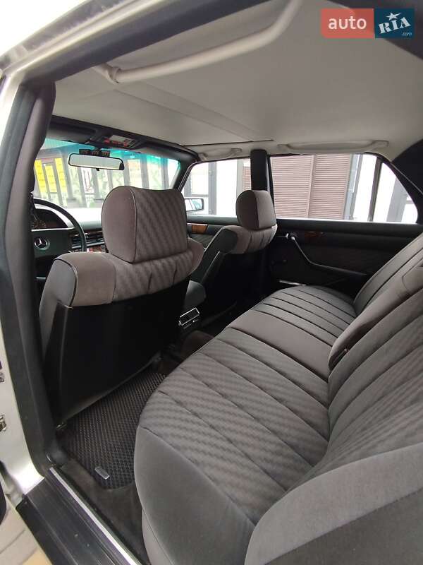 Седан Mercedes-Benz S-Class 1988 в Білій Церкві