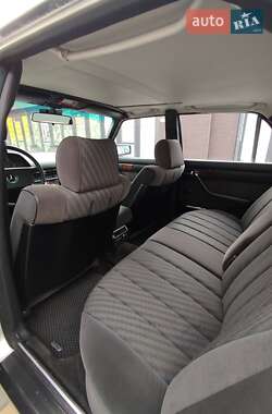 Седан Mercedes-Benz S-Class 1988 в 