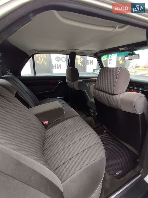 Седан Mercedes-Benz S-Class 1988 в Білій Церкві