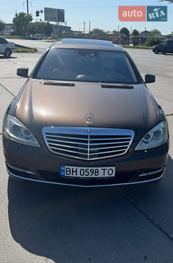 Седан Mercedes-Benz S-Class 2012 в 