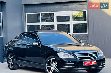 Седан Mercedes-Benz S-Class 2011 в 