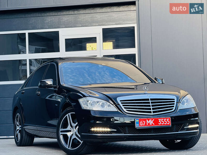 Седан Mercedes-Benz S-Class 2011 в Мукачево